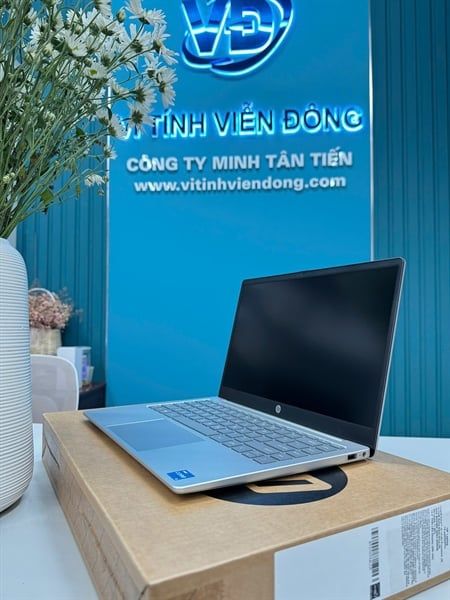 Máy tính xách tay HP 14-ep0220TU i3-1315U/8G/512GSSD/14.0FHD/WL/BT/3C/W11SL/BẠC B73VWPA