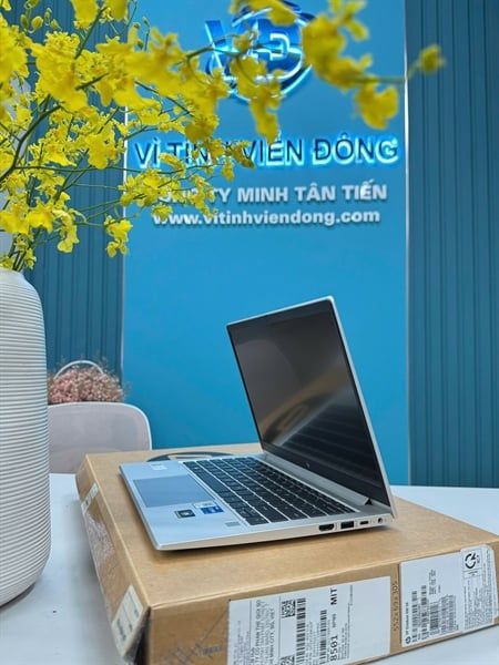 Máy tính xách tay HP EliteBook 630 G9 6M145PA (Core i7-1255U | 8GB | 512GB | Intel Iris Xe | 13.3 inch FHD | Win11 | Bạc)