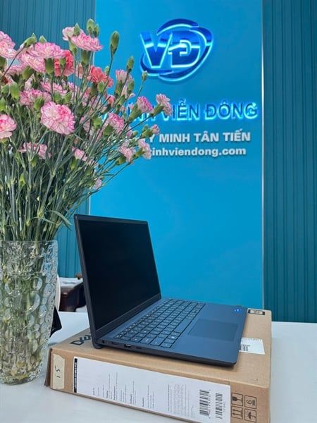 Máy tính xách tay Dell 15 DC15250 ( CPU I5-1334U / Ram 8GB / 512GB / 15.6