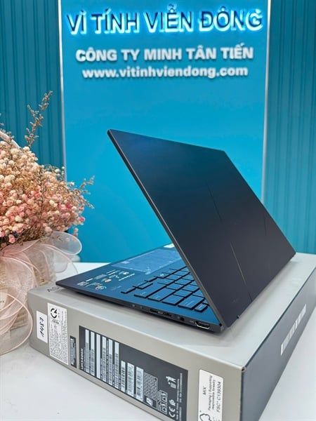 Máy tính xách tay ASUS UM3406KA- PP590WS (Ryzen AI7 35; 32GD5X; 1TB; 14.0'' 3K OLED 120Hz; WiFi6E; BT5; 4C75WHrs; W11SL; OFFICE)