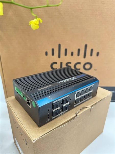 Switch công nghiệp L2 12 Port UTP7308GE (Non POE)