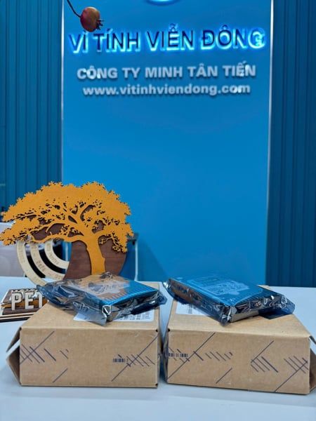 Ổ cứng Lenovo ThinkSystem 1.8TB 10K SAS 12GB 2.5
