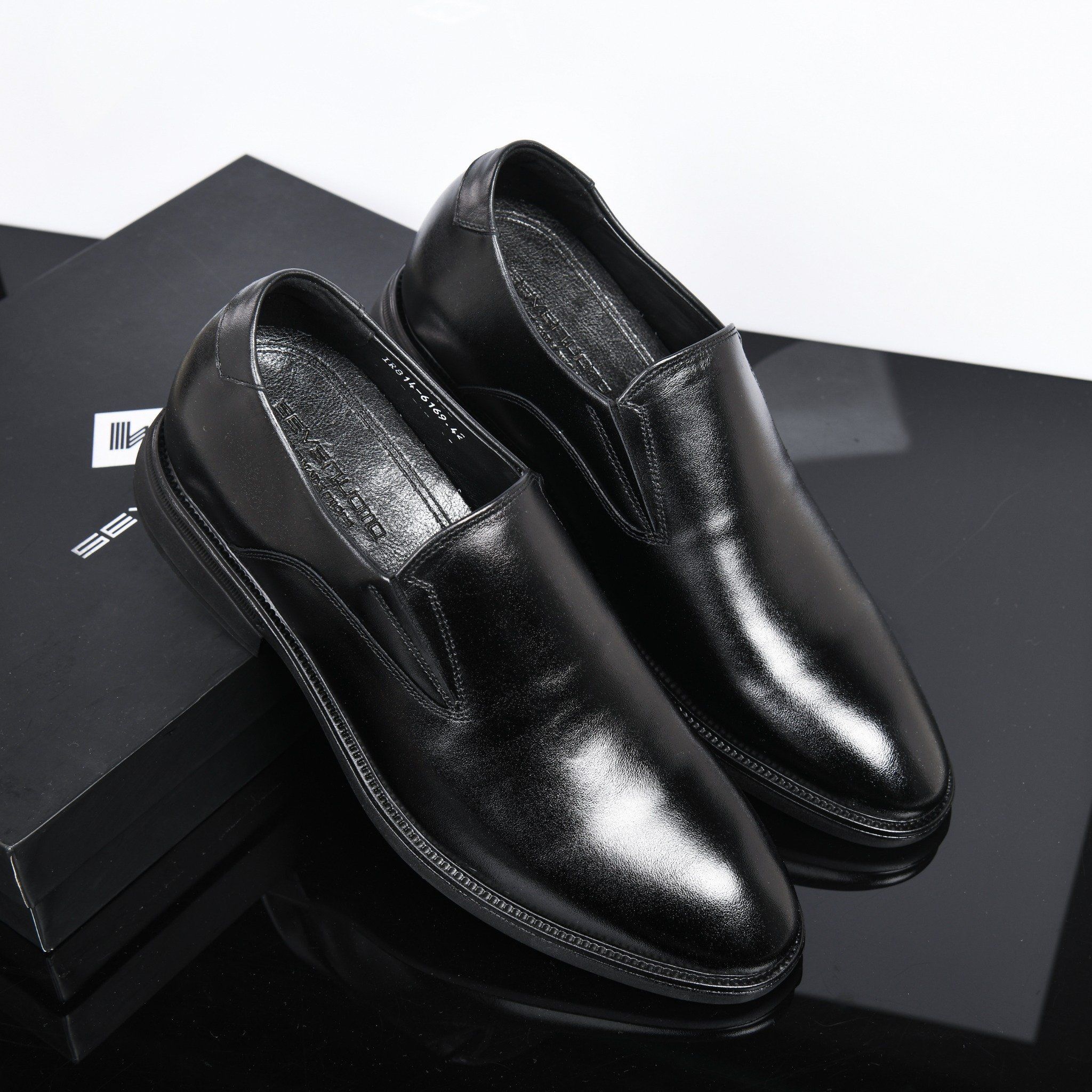 Giày da nam D168 ( Siêu nhẹ, tăng chiều cao )