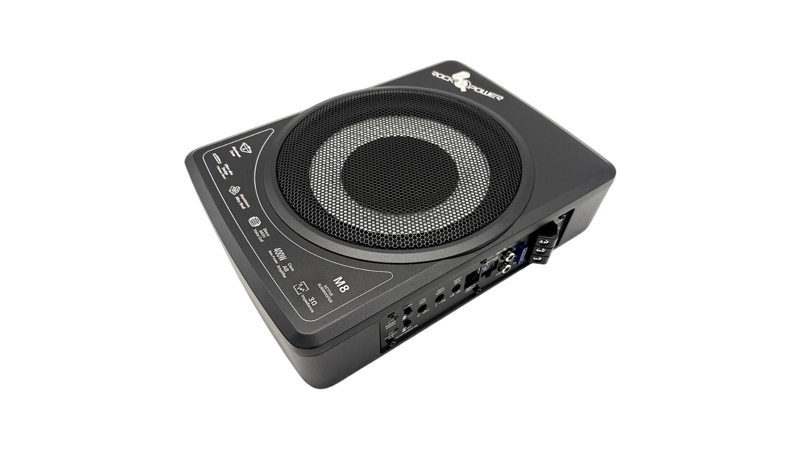 Sub điện gầm ghế Rock Power M8 nhìn nghiêng, mặt lưới thép, nhãn 400W Class AB 3 ohm và cụm cổng kết nối bên hông