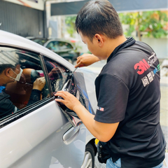 Dán phim cách nhiệt ô tô 3M