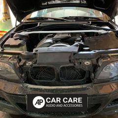 Thanh giằng ô tô ULTRA RACING - BMW