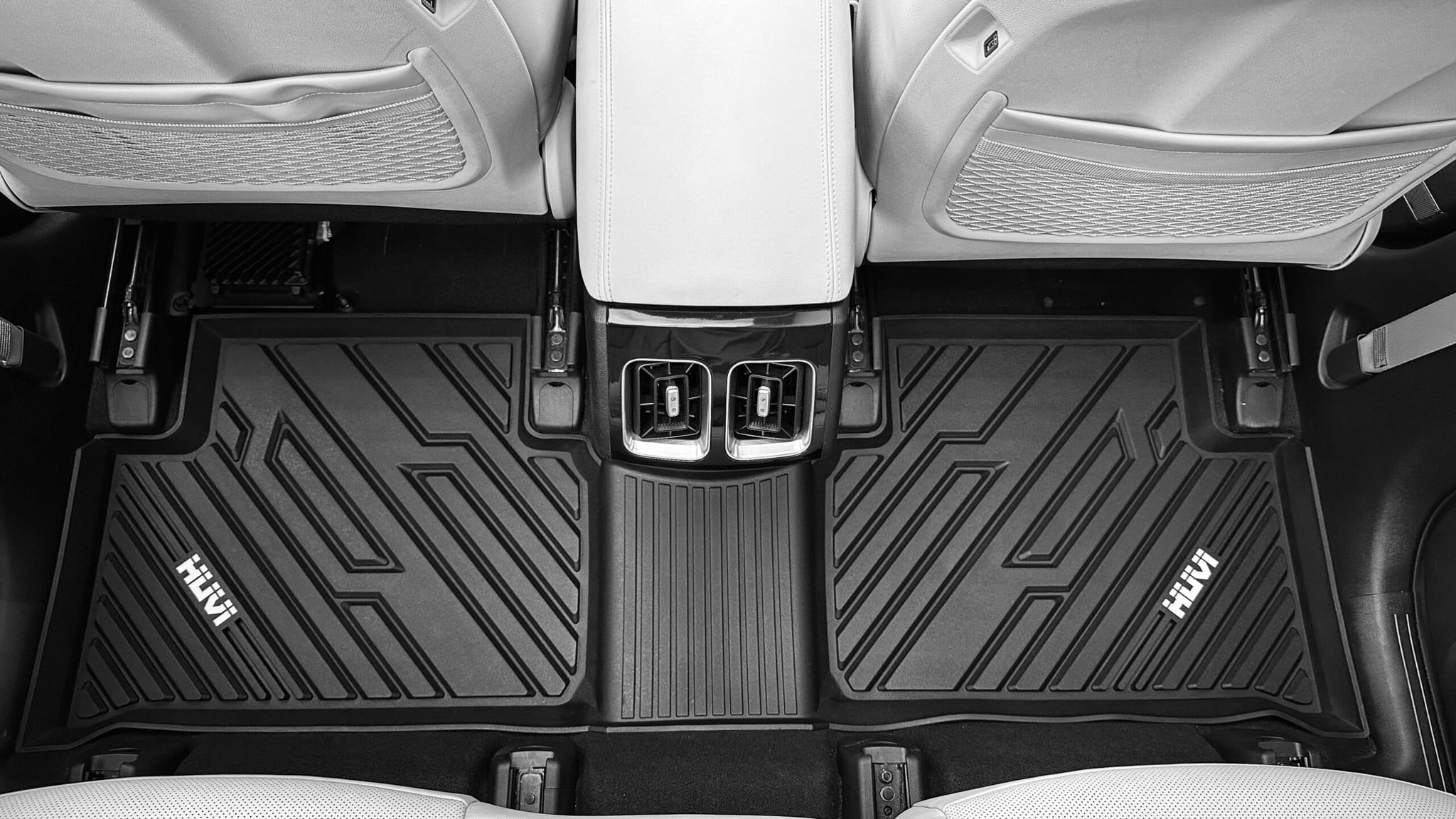 Thảm lót sàn ô tô Huvi Kia Sorento 2021-2023 lắp thực tế, dễ tháo rời vệ sinh