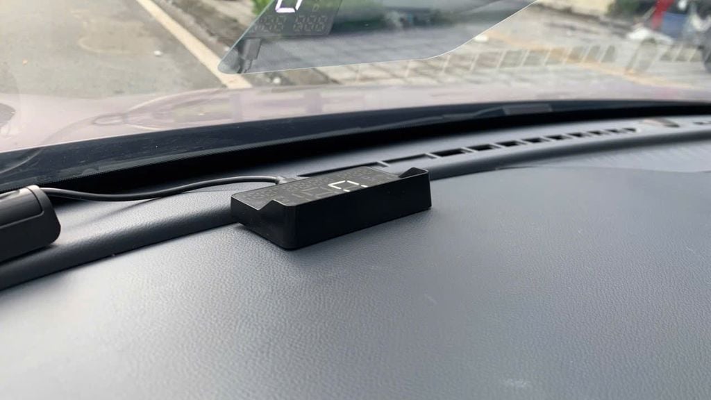 HUD Ô Tô MCD91 Geely EX2 Hiển Thị Kính Lái