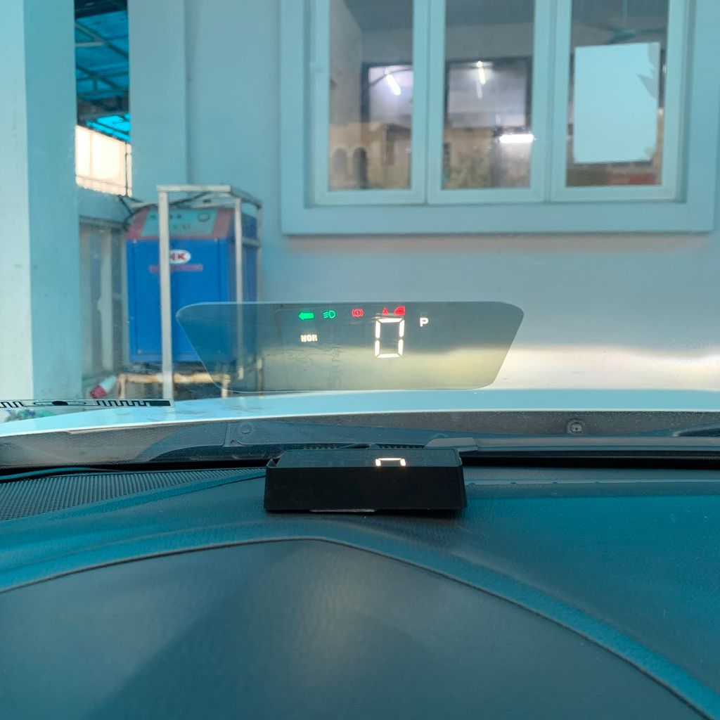 HUD Ô Tô MCD91 Mazda 3 2015–2019 Hiển Thị Kính Lái