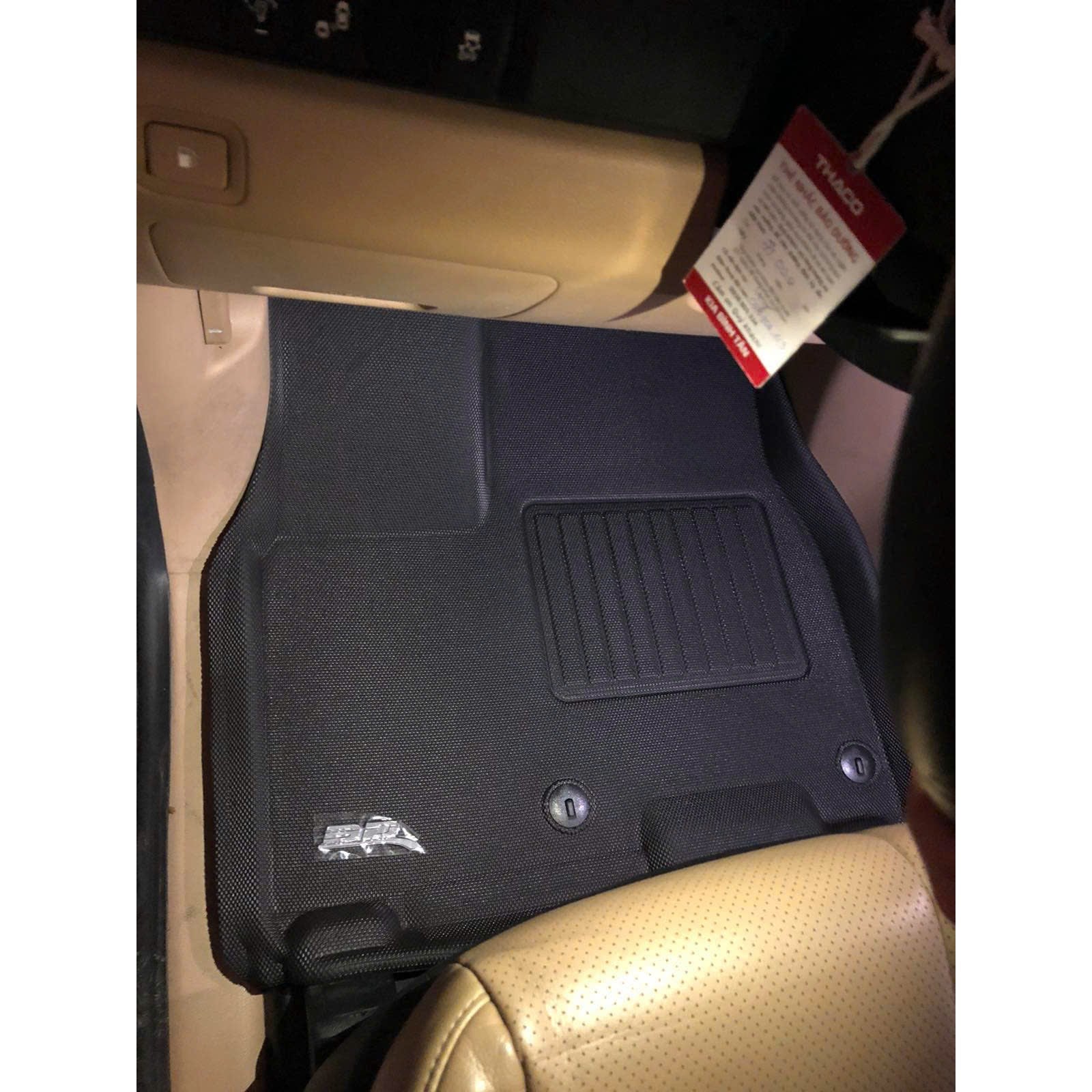 Thảm 3D MAXpider KAGU Kia Sedona/Carnival lắp thực tế trên xe
