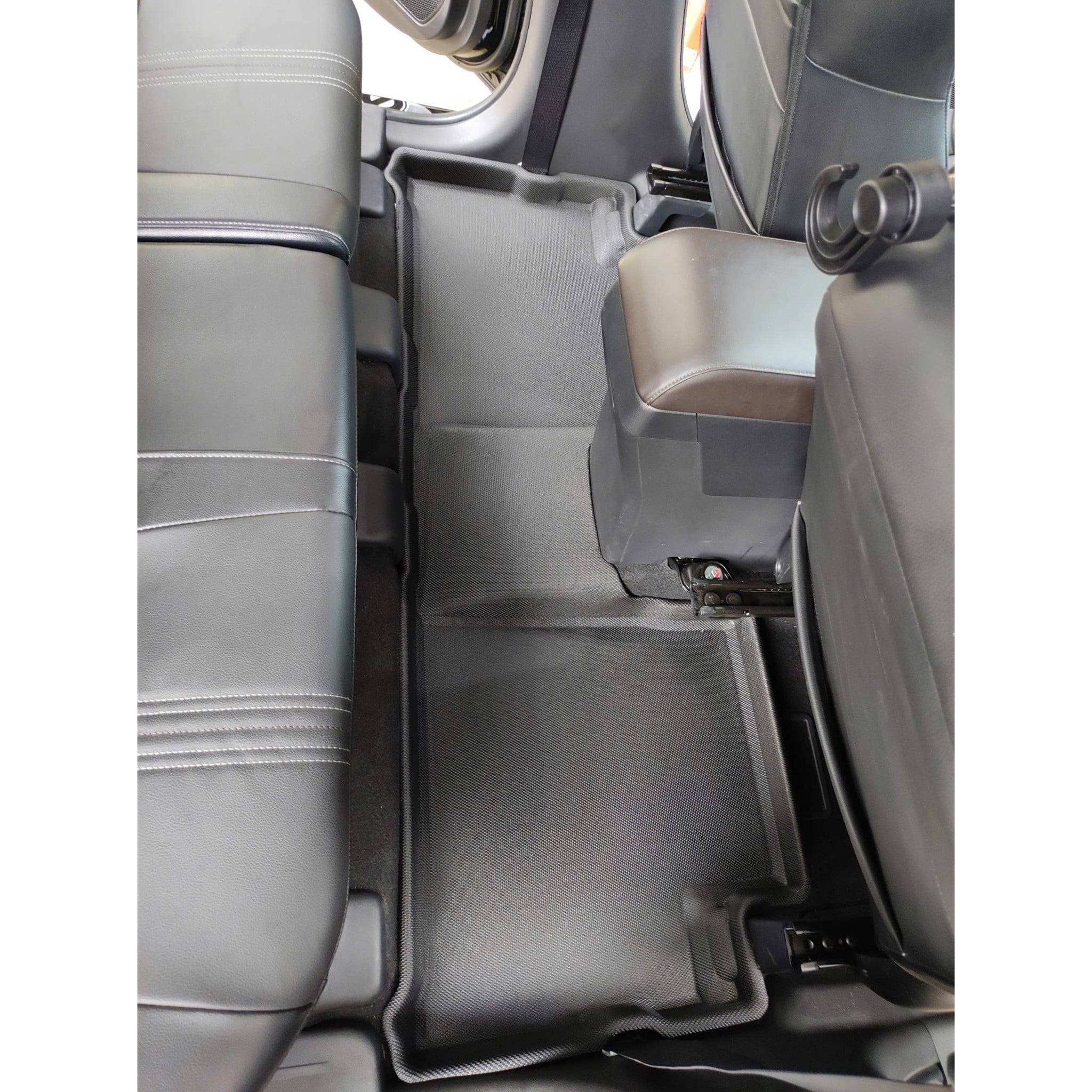 Thảm 3D MAXpider KAGU Mitsubishi Xpander (Cross) lắp thực tế trên xe