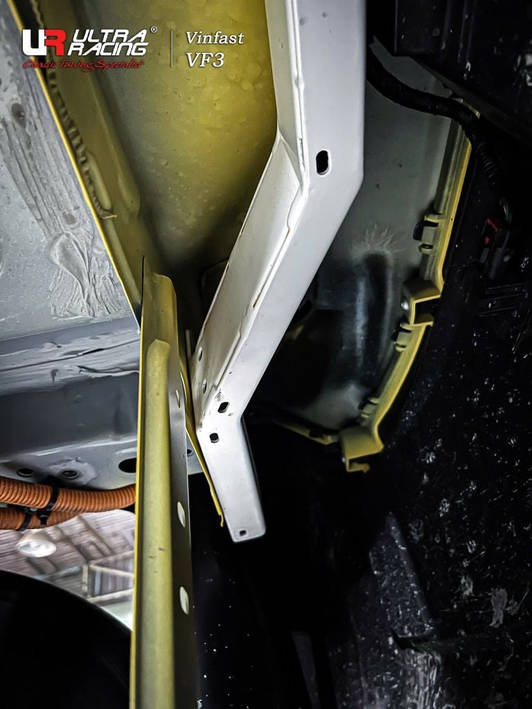 Thanh giằng ô tô ULTRA RACING - VINFAST VF3