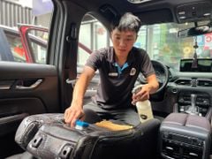 Dịch vụ Vệ sinh nội thất ô tô