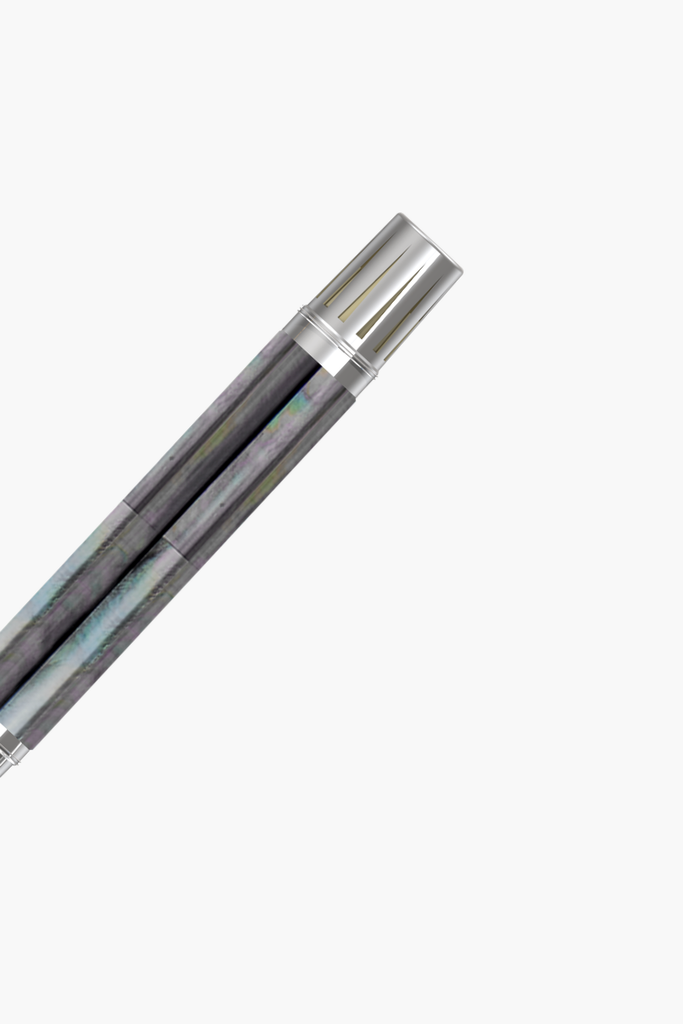 Khue Van Pen – Tahitian Black Pearl – White Gold Plated