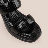  Giày Sandal Nữ Đen Vân Bóng 19M.10 