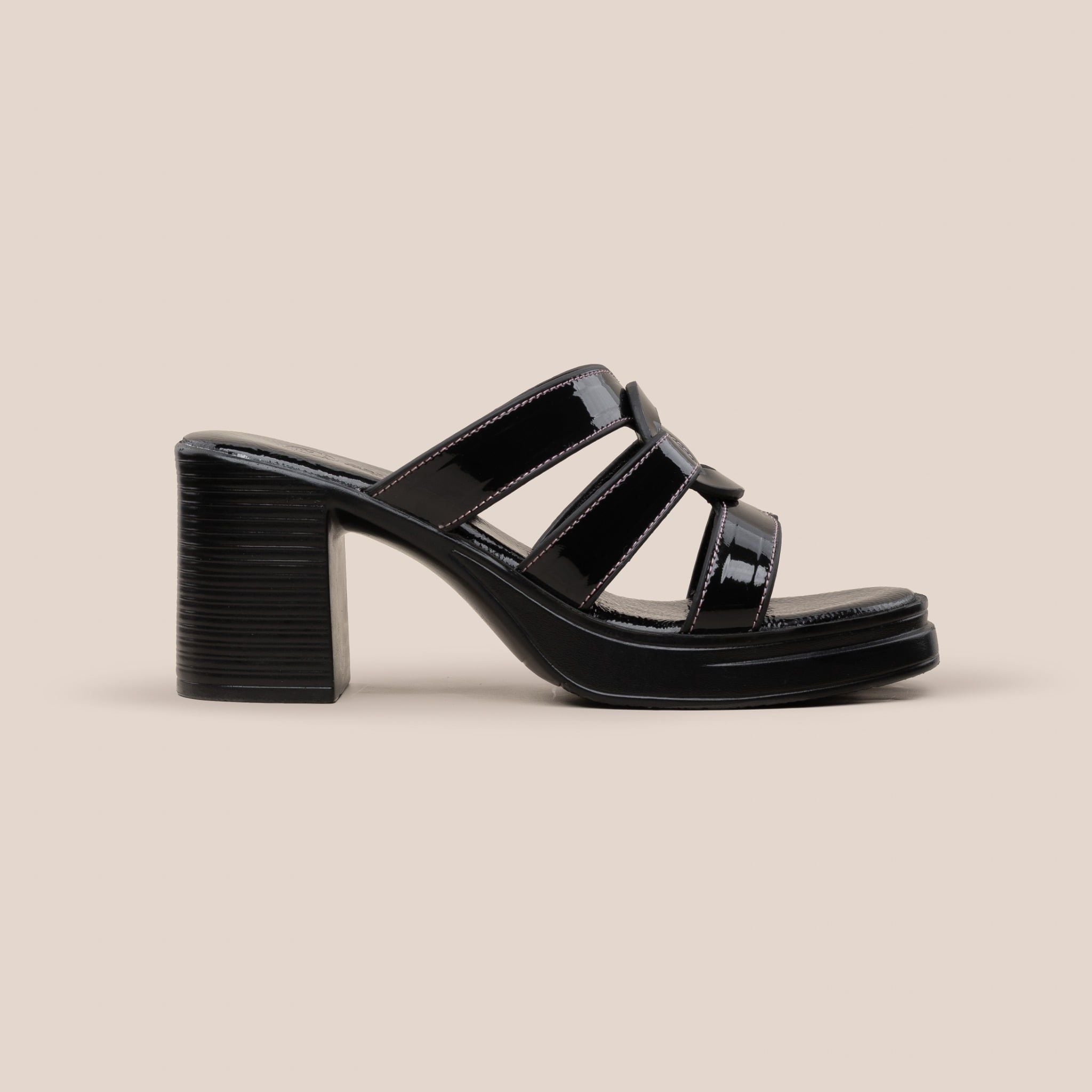  Giày Sandal Nữ Đen Bóng 19M.15 