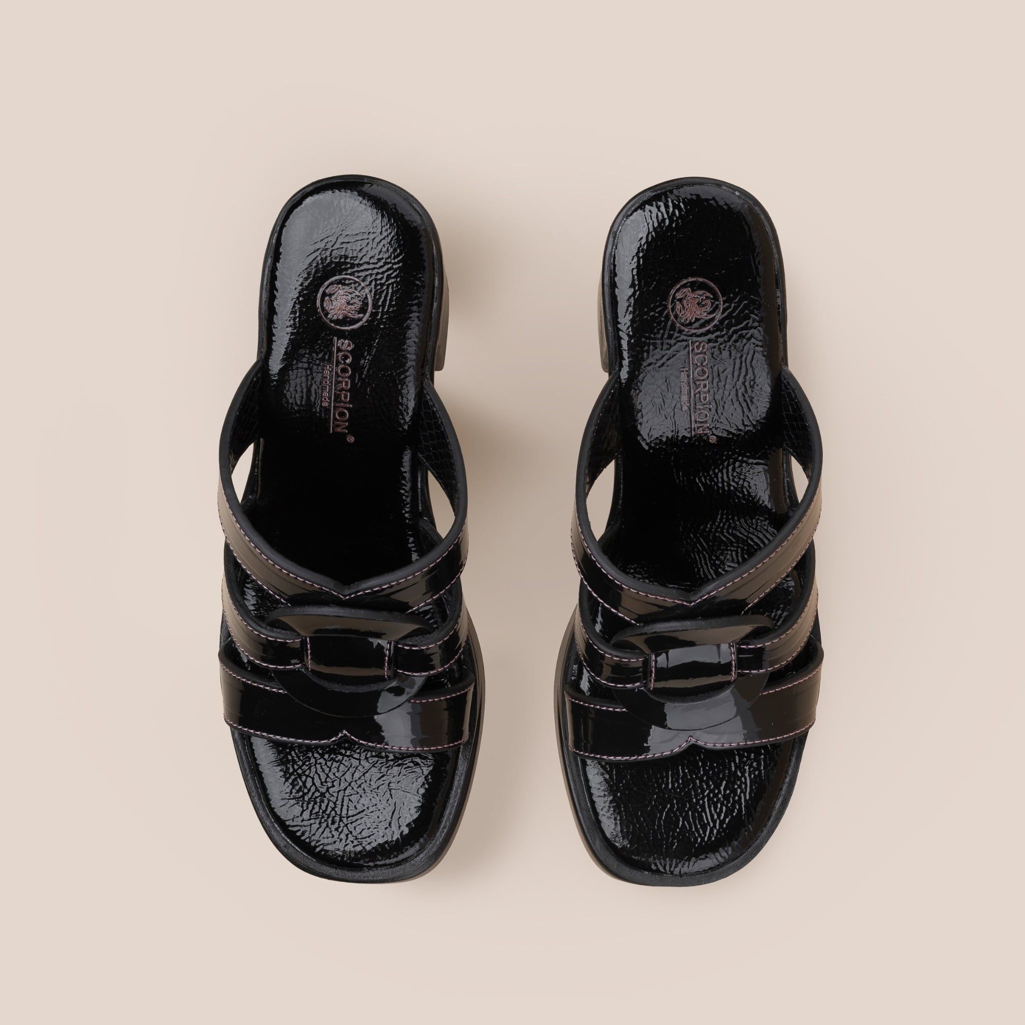  Giày Sandal Nữ Đen Bóng 19M.15 