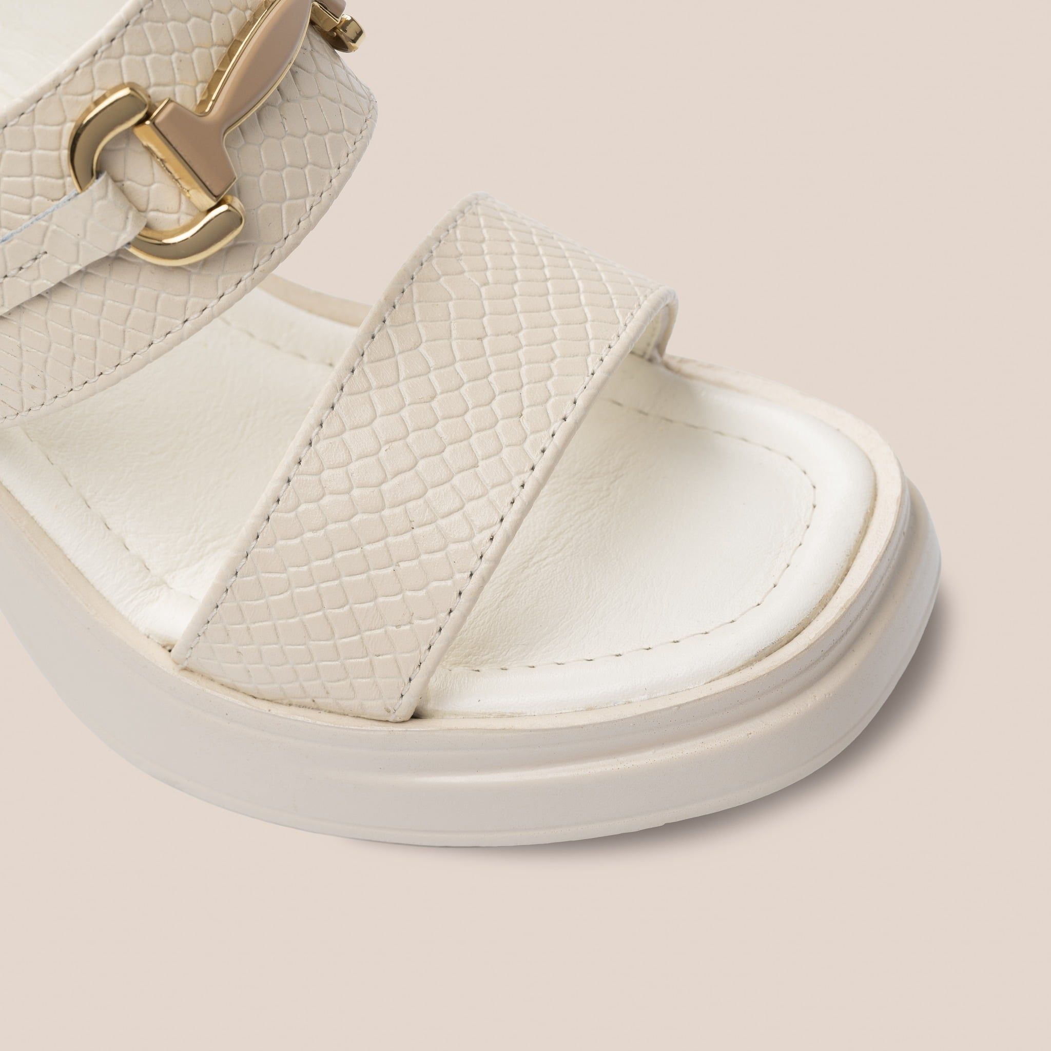  Giày Sandal Nữ Trơn Trắng 19M.8 