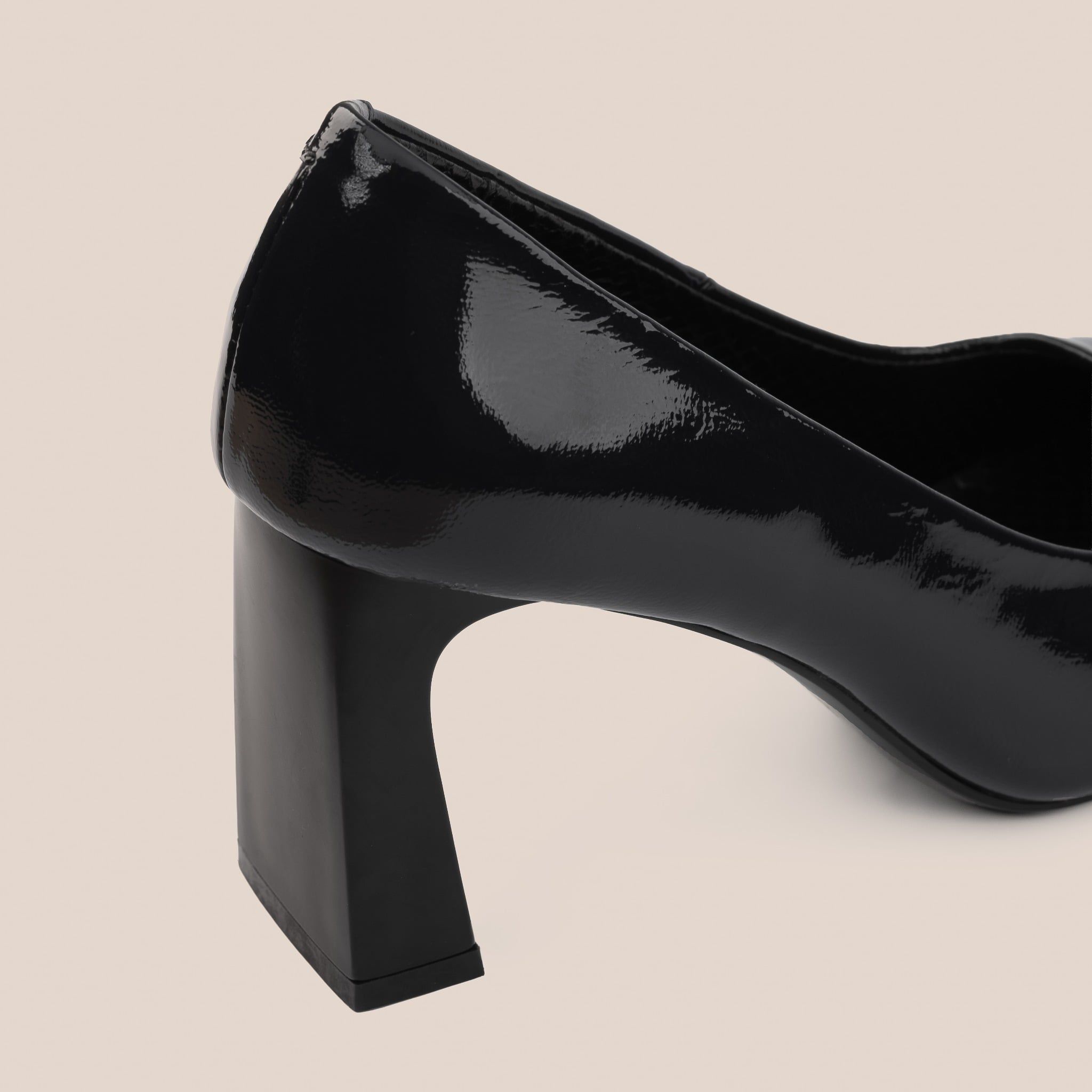  Giày Cao Gót Nữ Bóng Đen 19A.31 