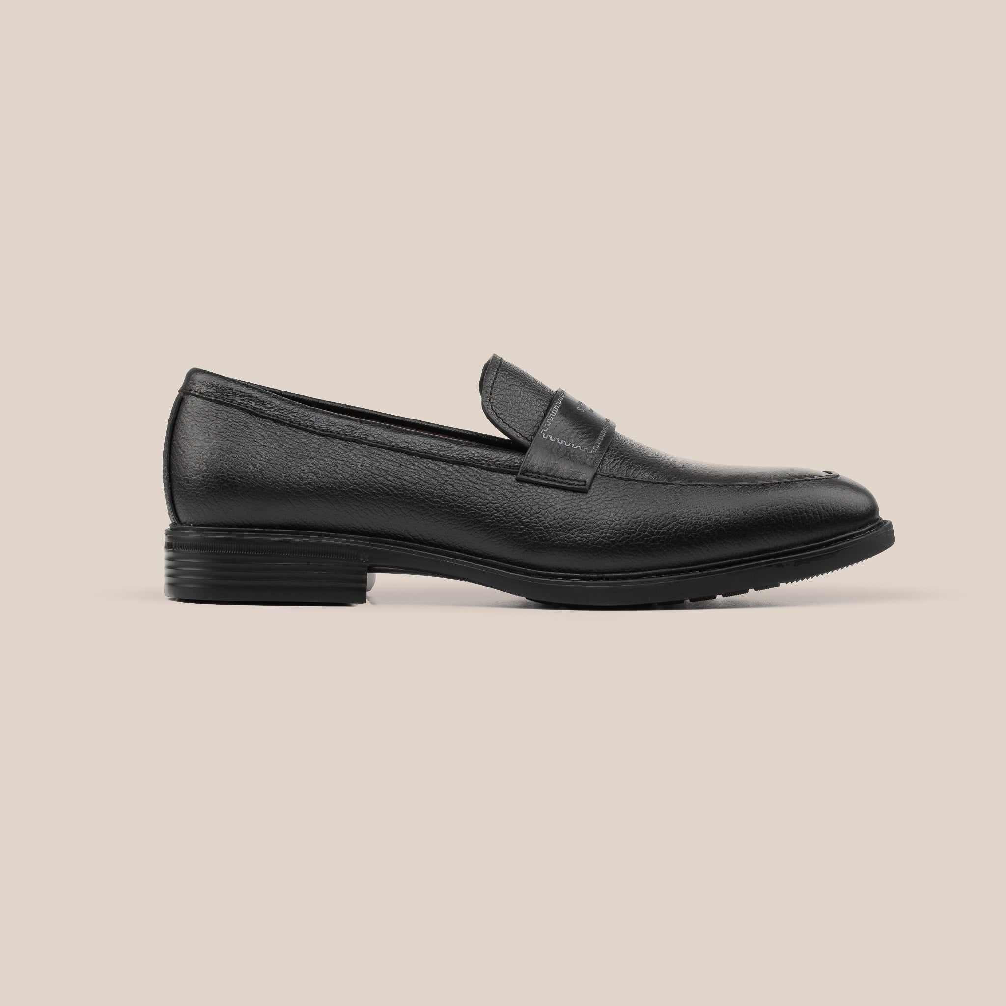  Giày Loafer Nam Trơn Đen 28MC.46 