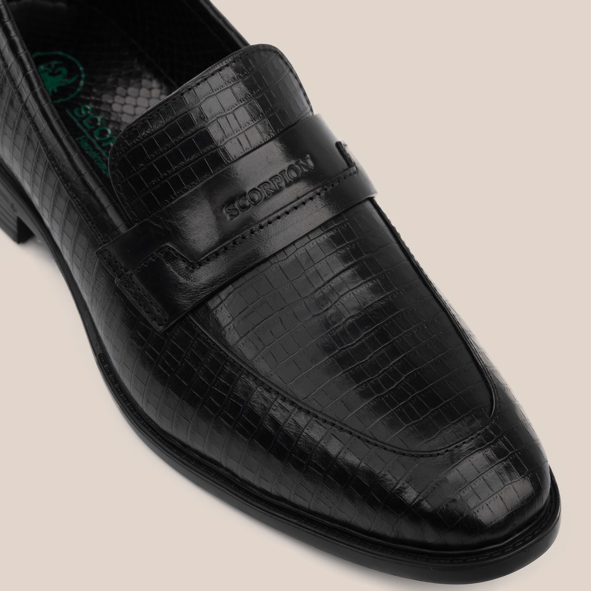  Giày Loafer Nam Bóng Vân Đen 28MC.49 