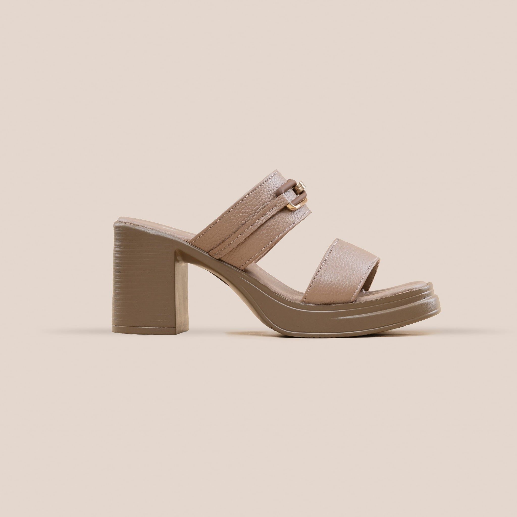  Giày Sandal Nữ Trơn Kem 19M.9 