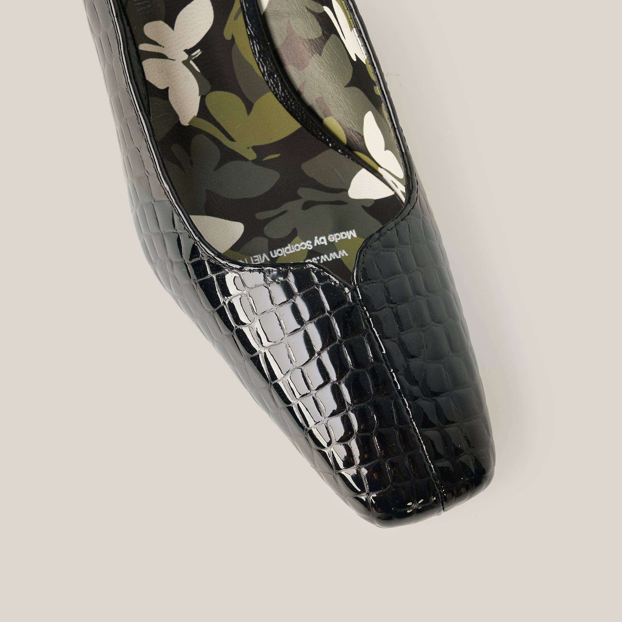  Giày Cao Gót Nữ Vân Bóng Đen 19E.21 