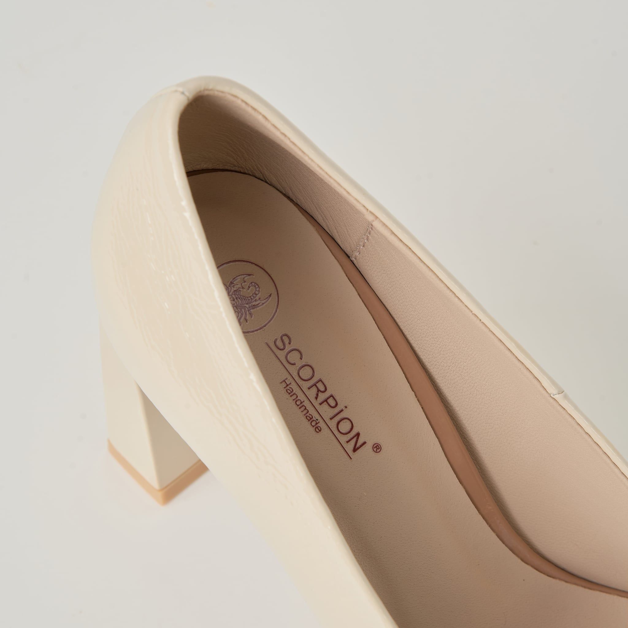  Giày Cao Gót Nữ Trơn Bóng Trắng 19N.22 