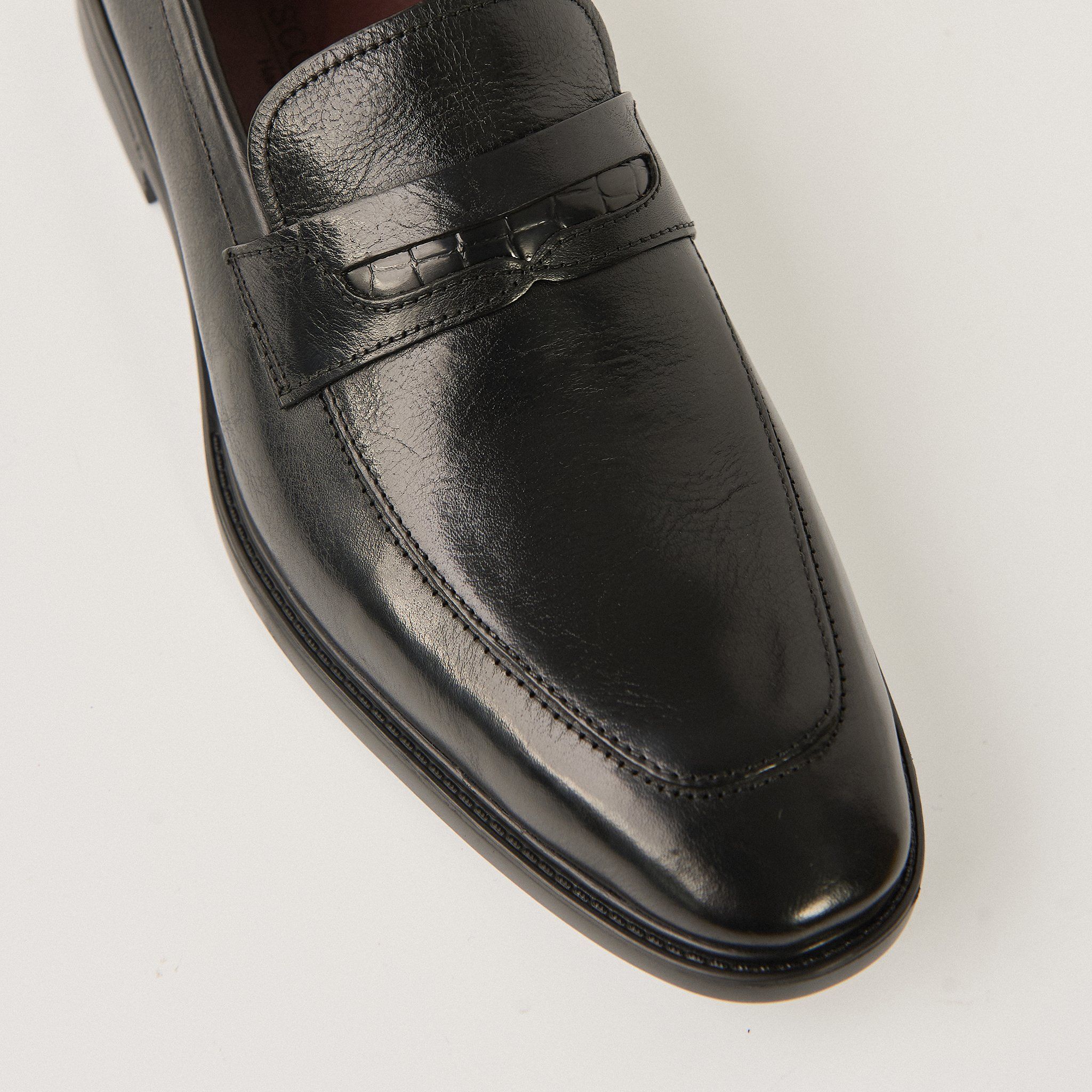  Giày Loafer Nam Trơn Đen 28MC.35 