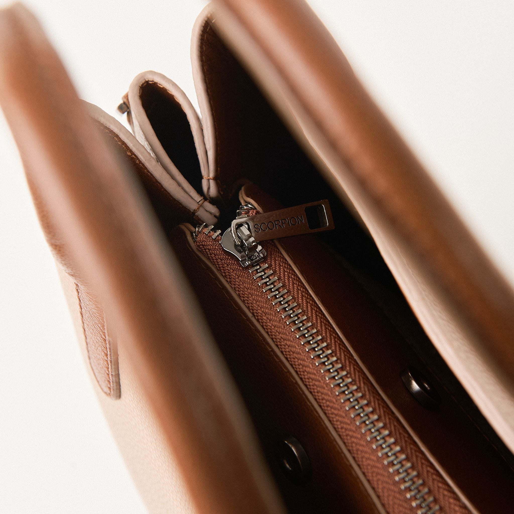  Túi Xách Nữ Da Vân Kem 26.58 