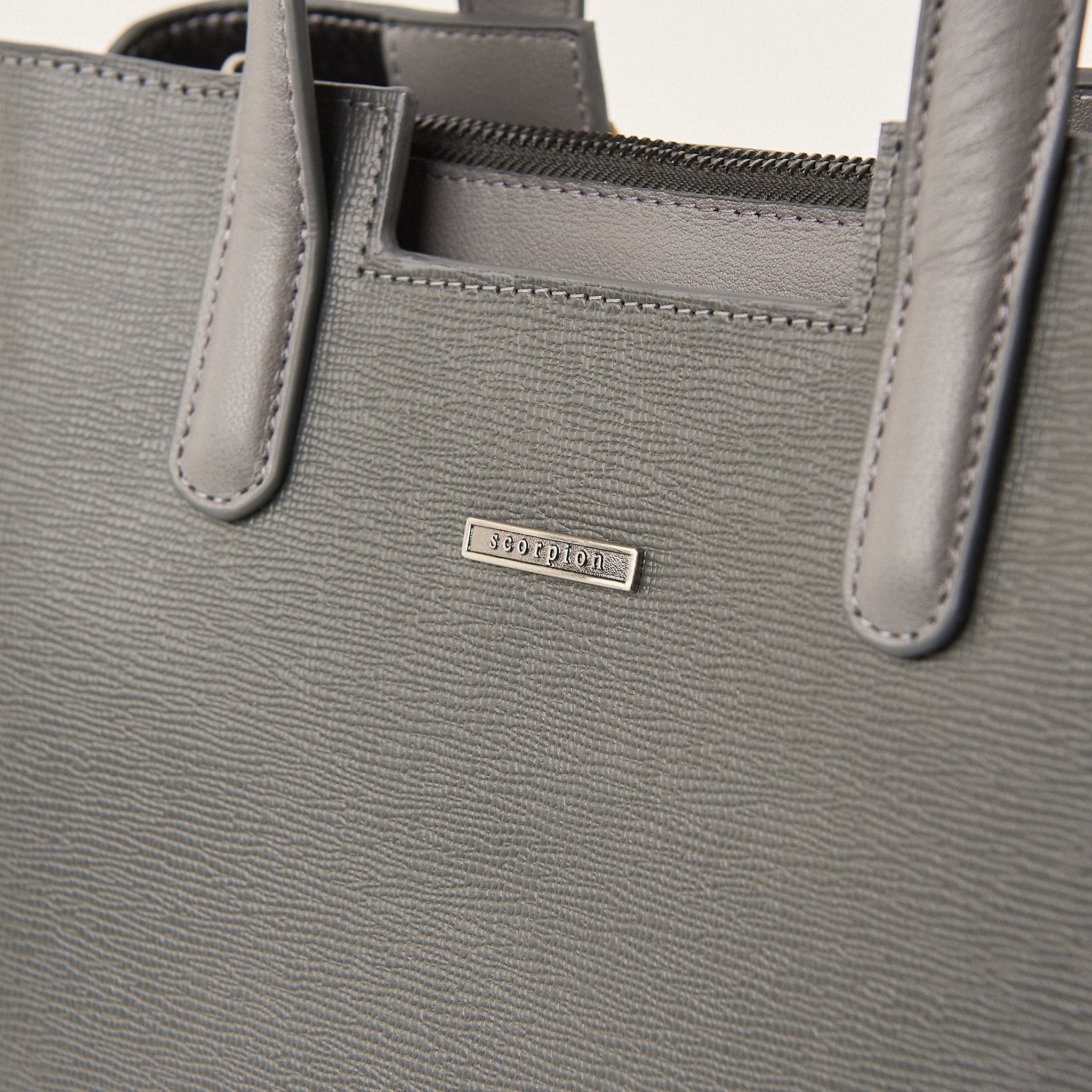  Túi Xách Nữ Da Vân Ghi 26G.38 