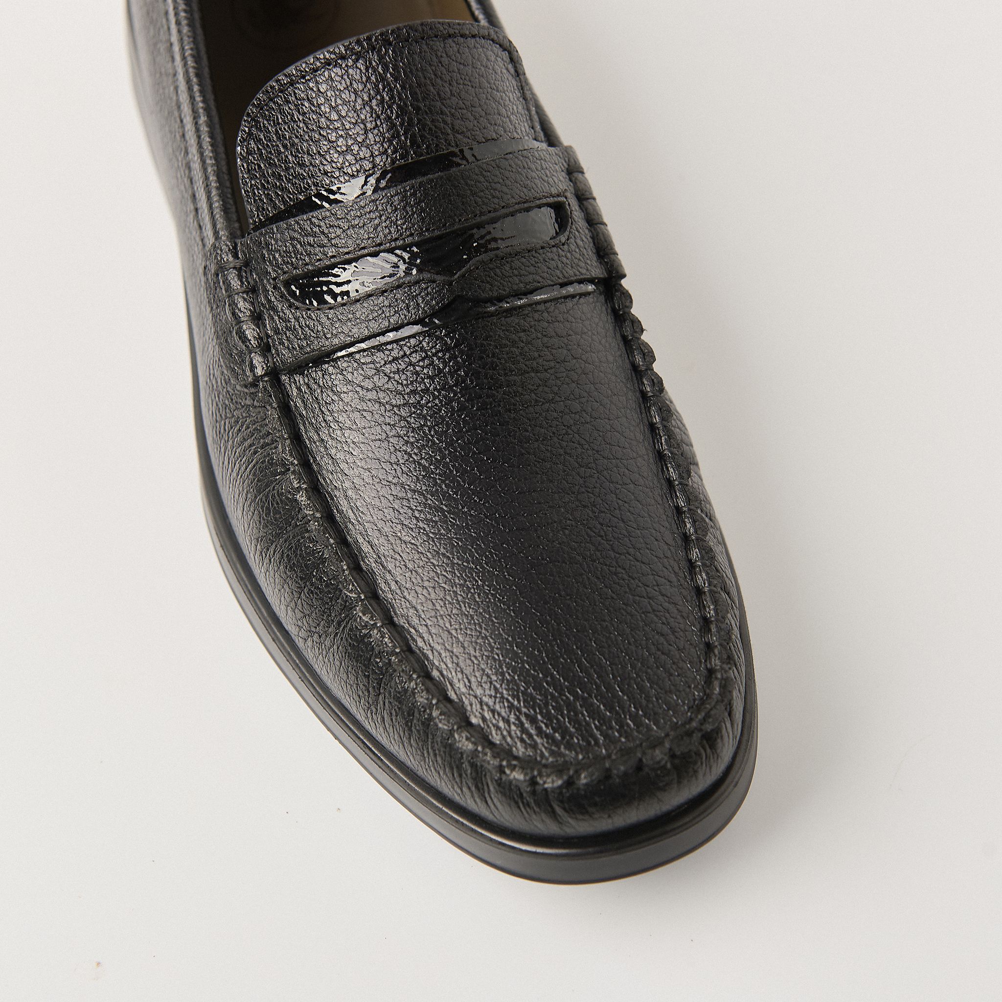  Giày Moccasin Nam Đen 28MI.15 