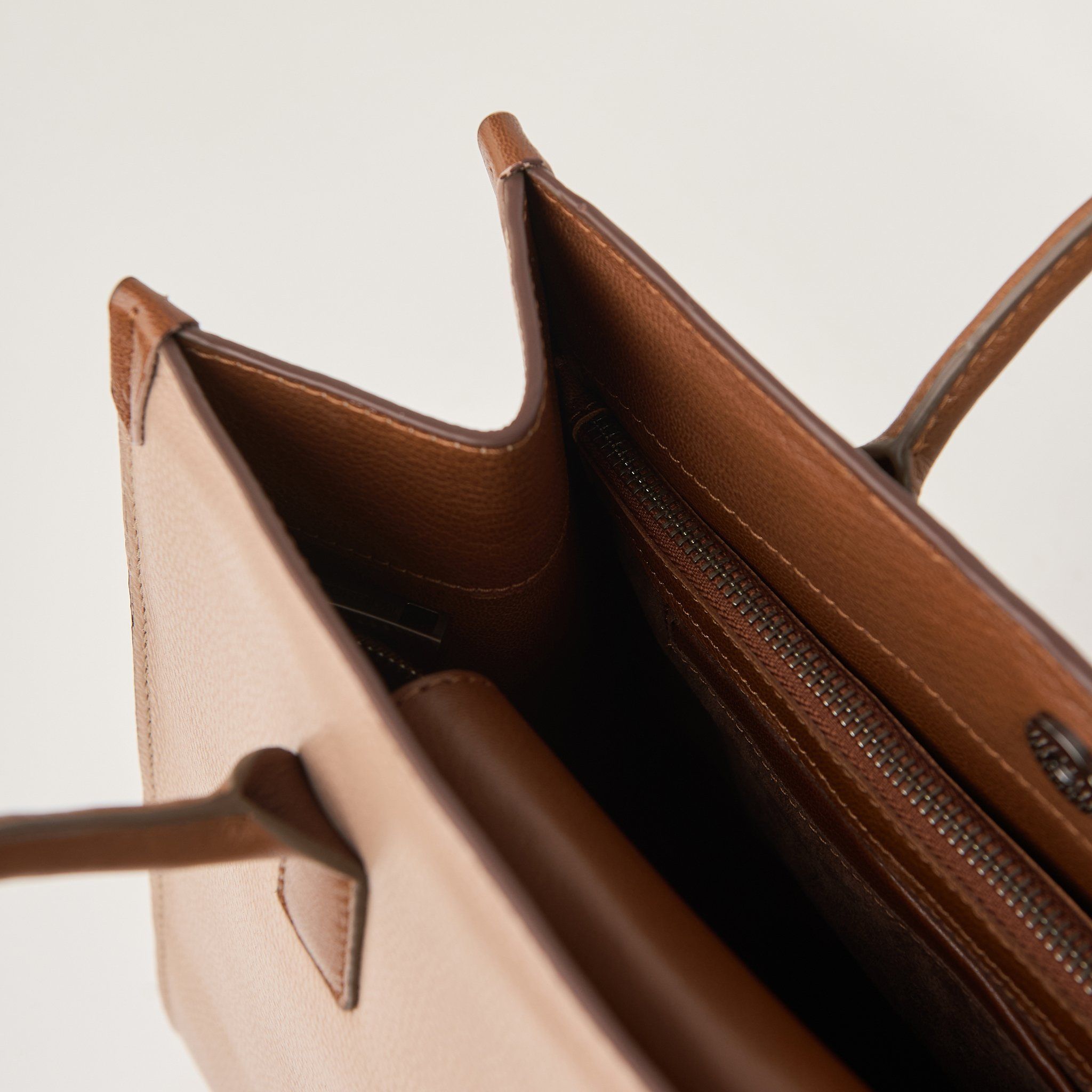  Túi Xách Nữ Da Trơn Nâu 26N.34 