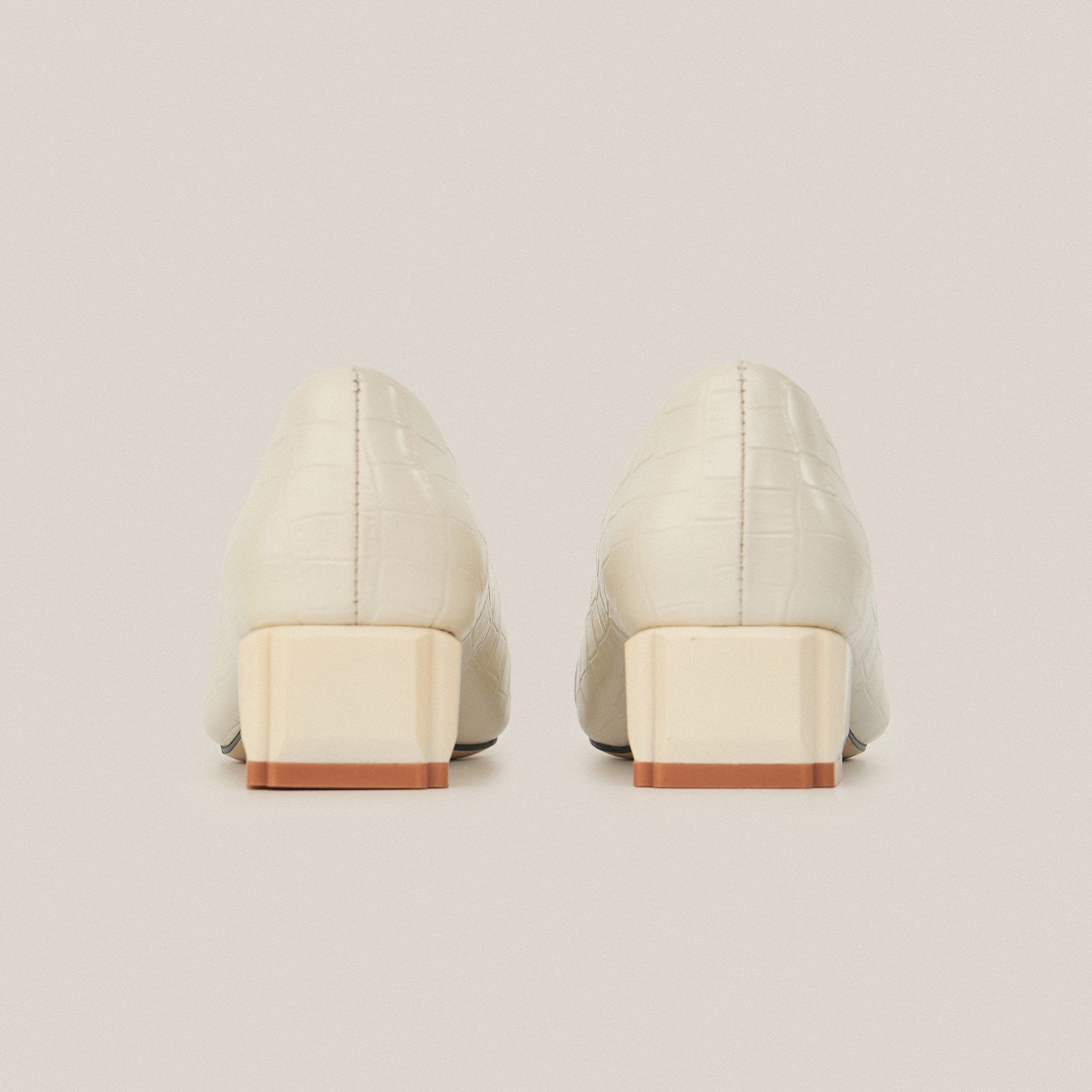  Giày Cao Gót Nữ Vân Bóng Trắng 19I.10 