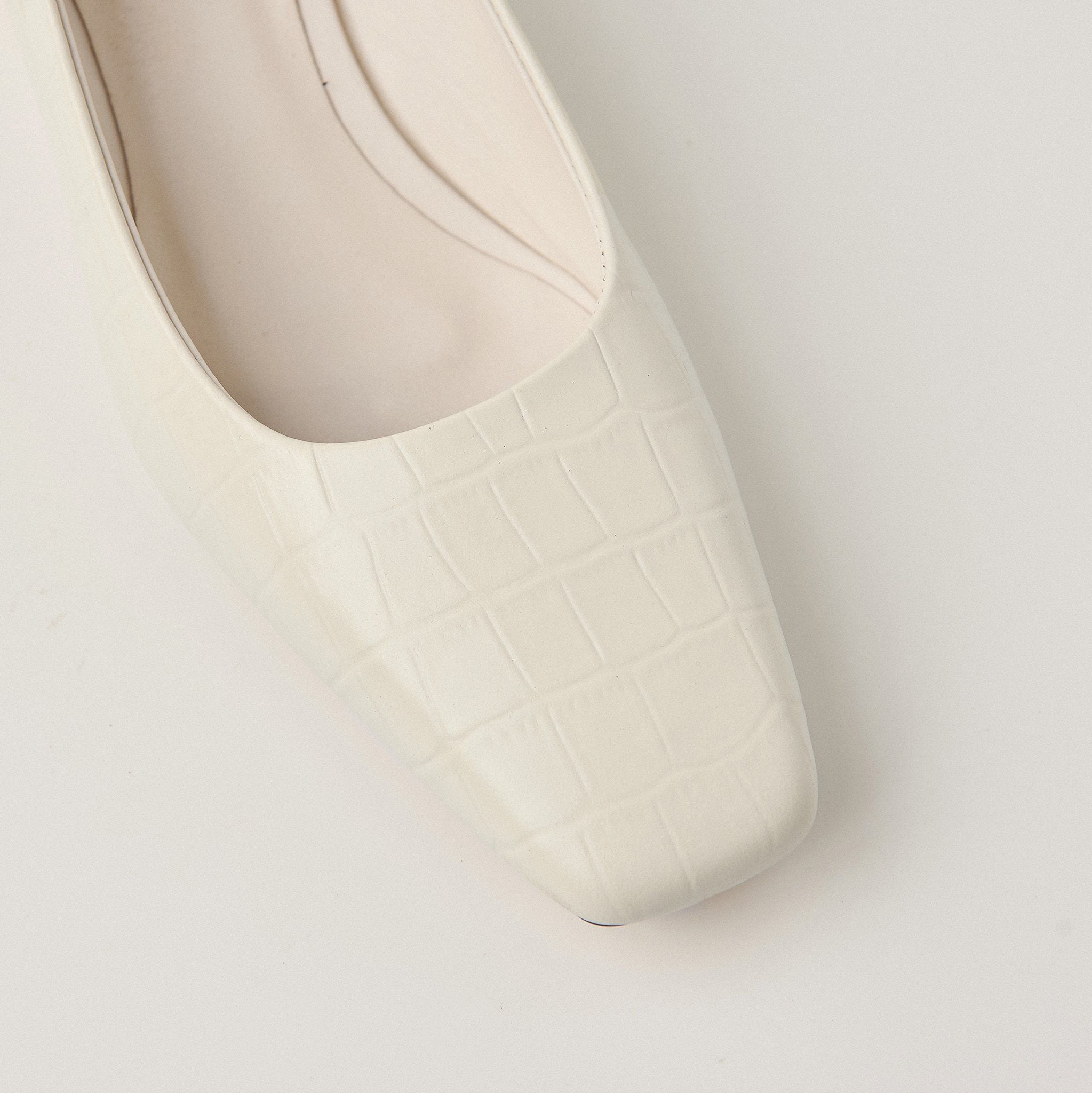  Giày Cao Gót Nữ Vân Bóng Trắng 19I.11 