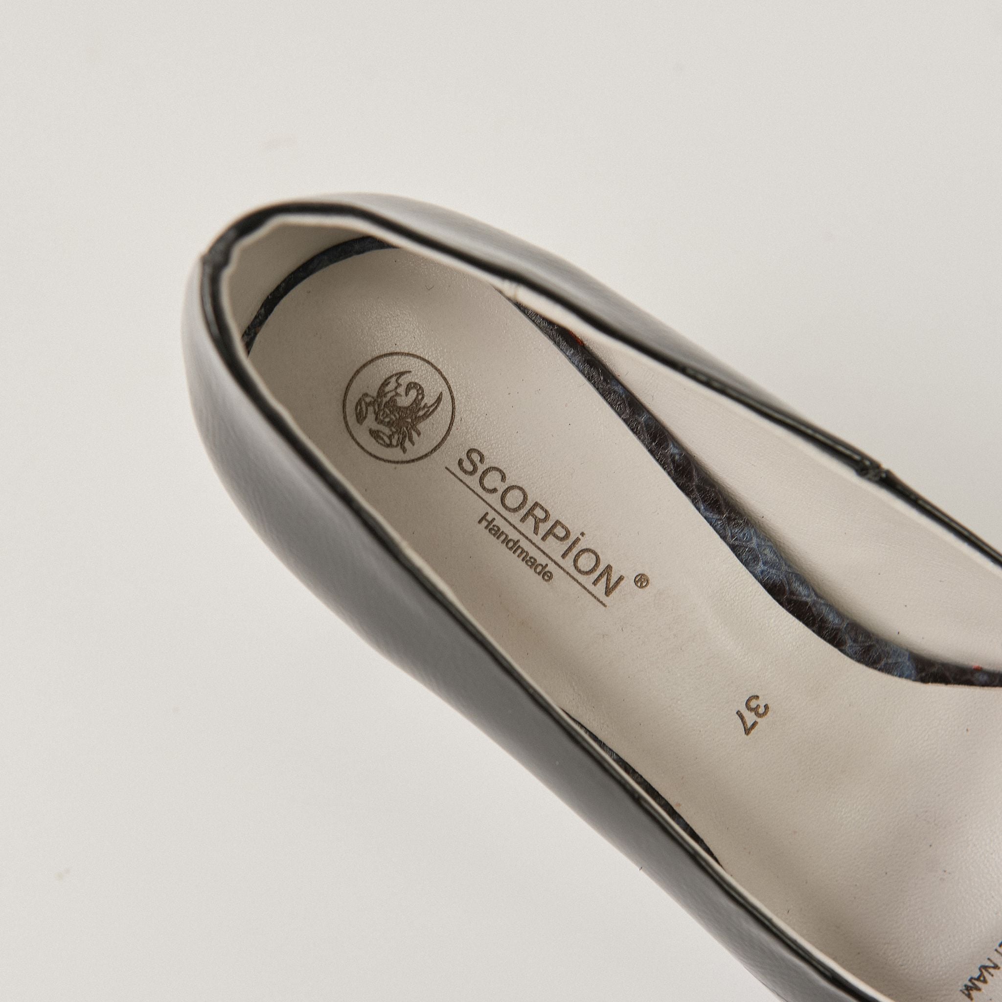  Giày Cao Gót Nữ Trơn Bóng Đen 19A.16 