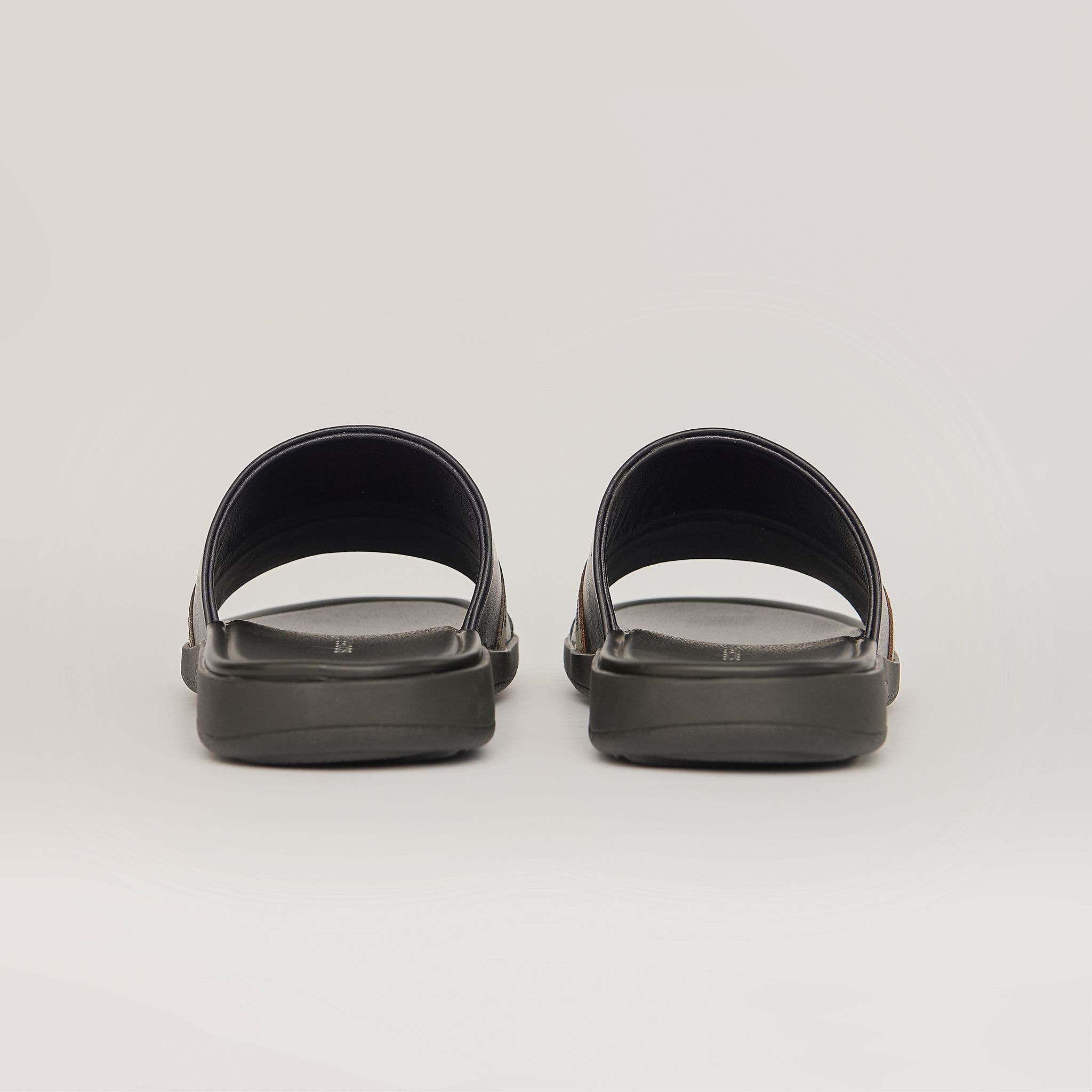  Sandal Da Nam Trơn Đen 335.12 