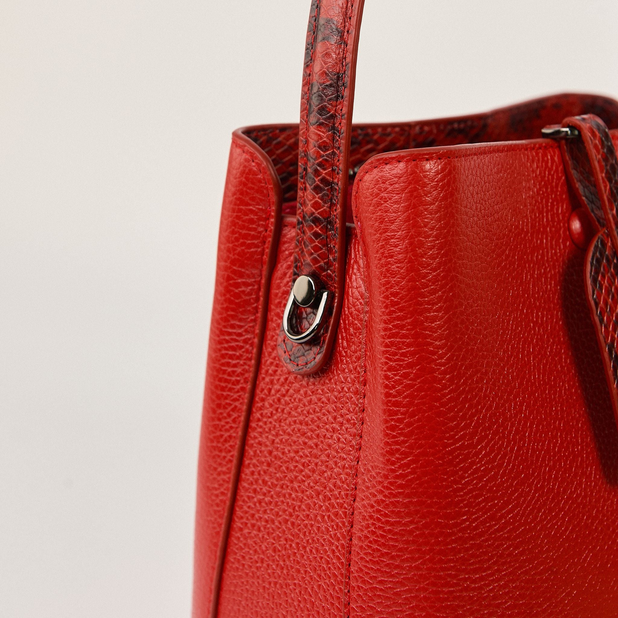  Túi Xách Nữ Da Trơn Đỏ 26D.224 