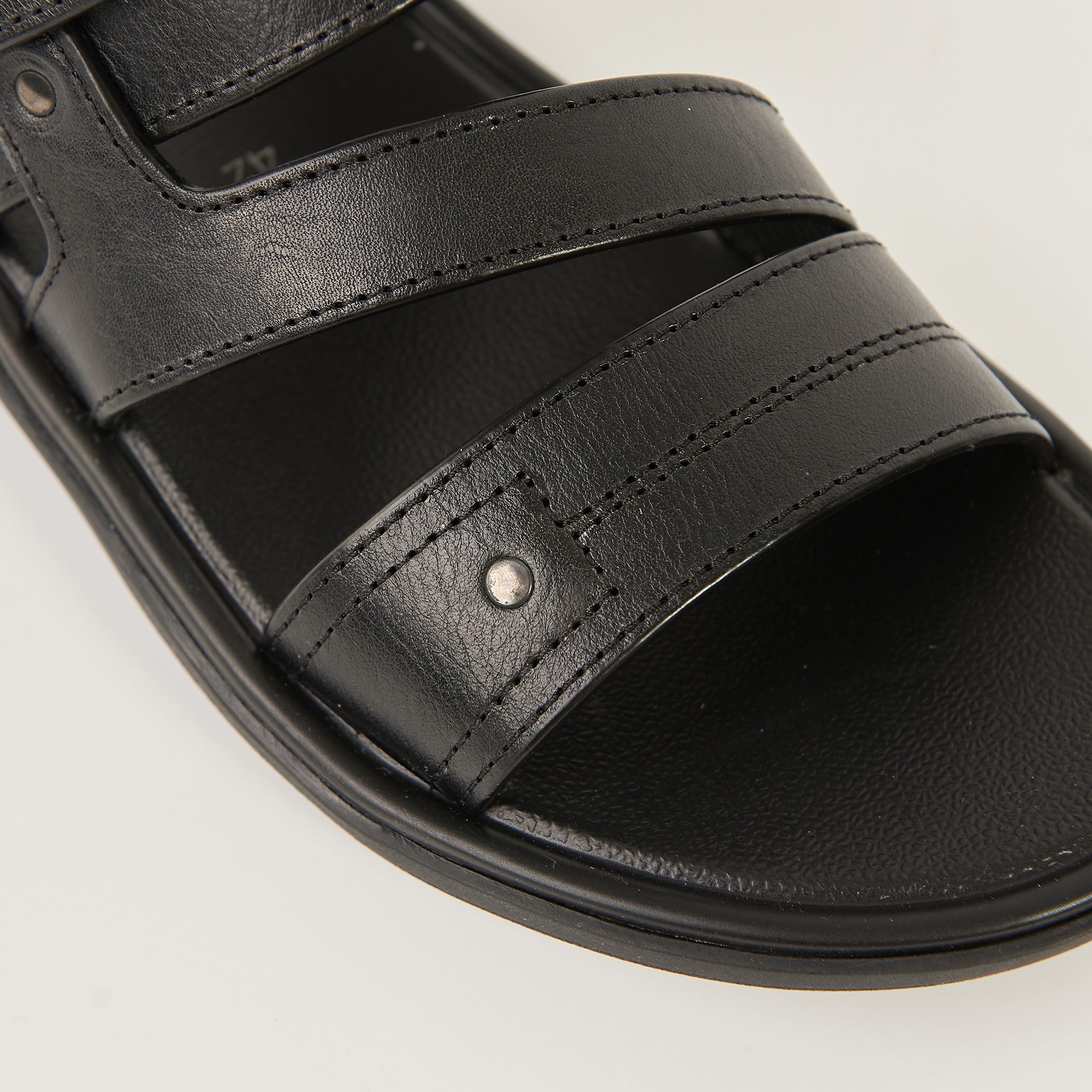  Sandal Da Nam Có Quai Trơn Đen 335.5 