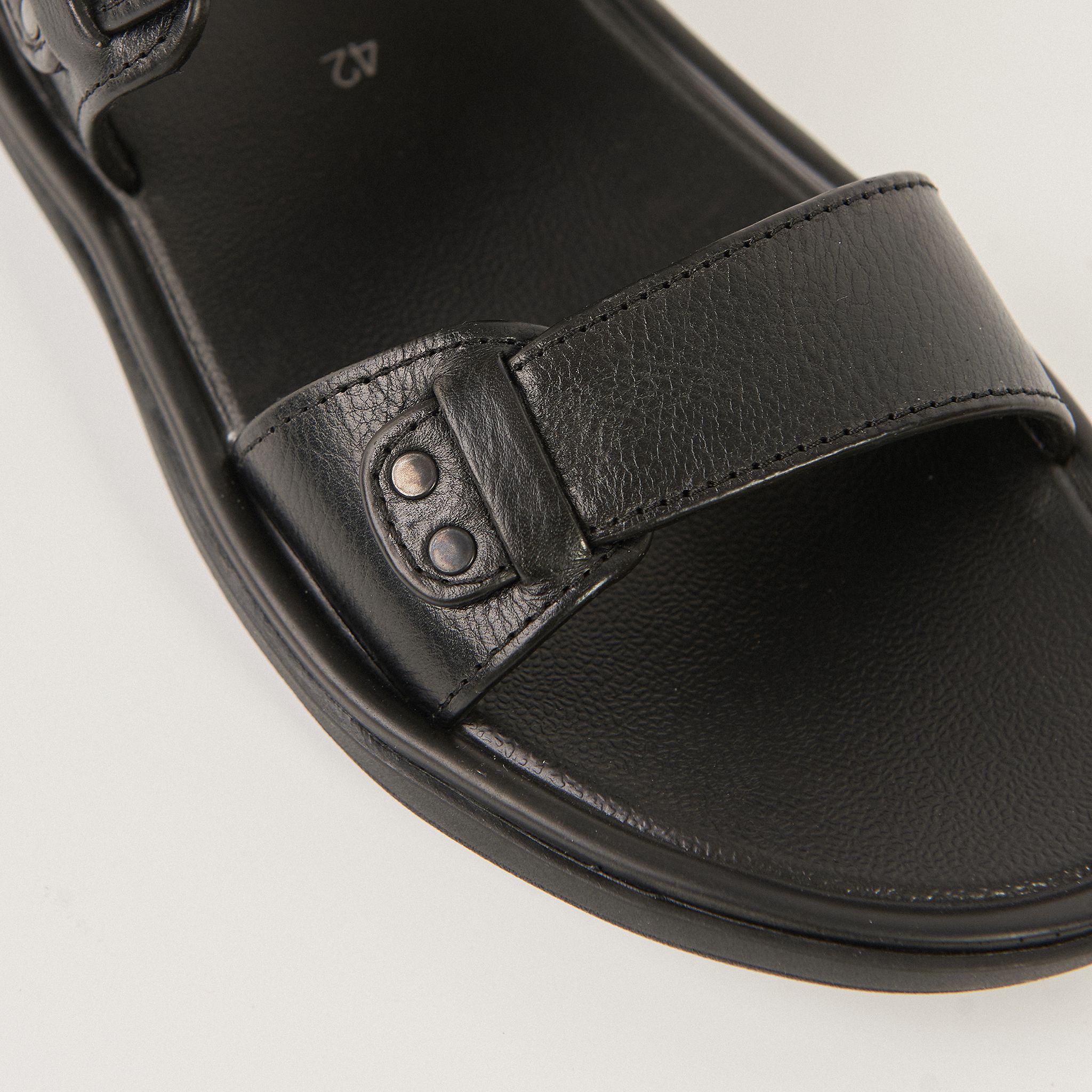  Sandal Da Nam Có Quai Đen 335.6 