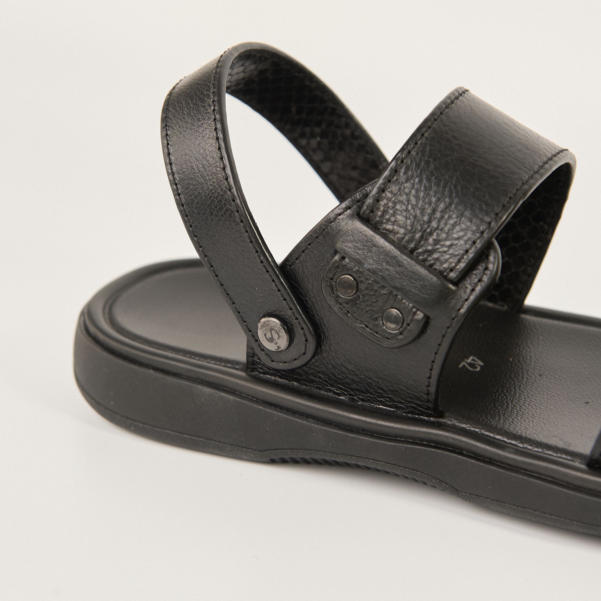  Sandal Da Nam Có Quai Đen 335.6 