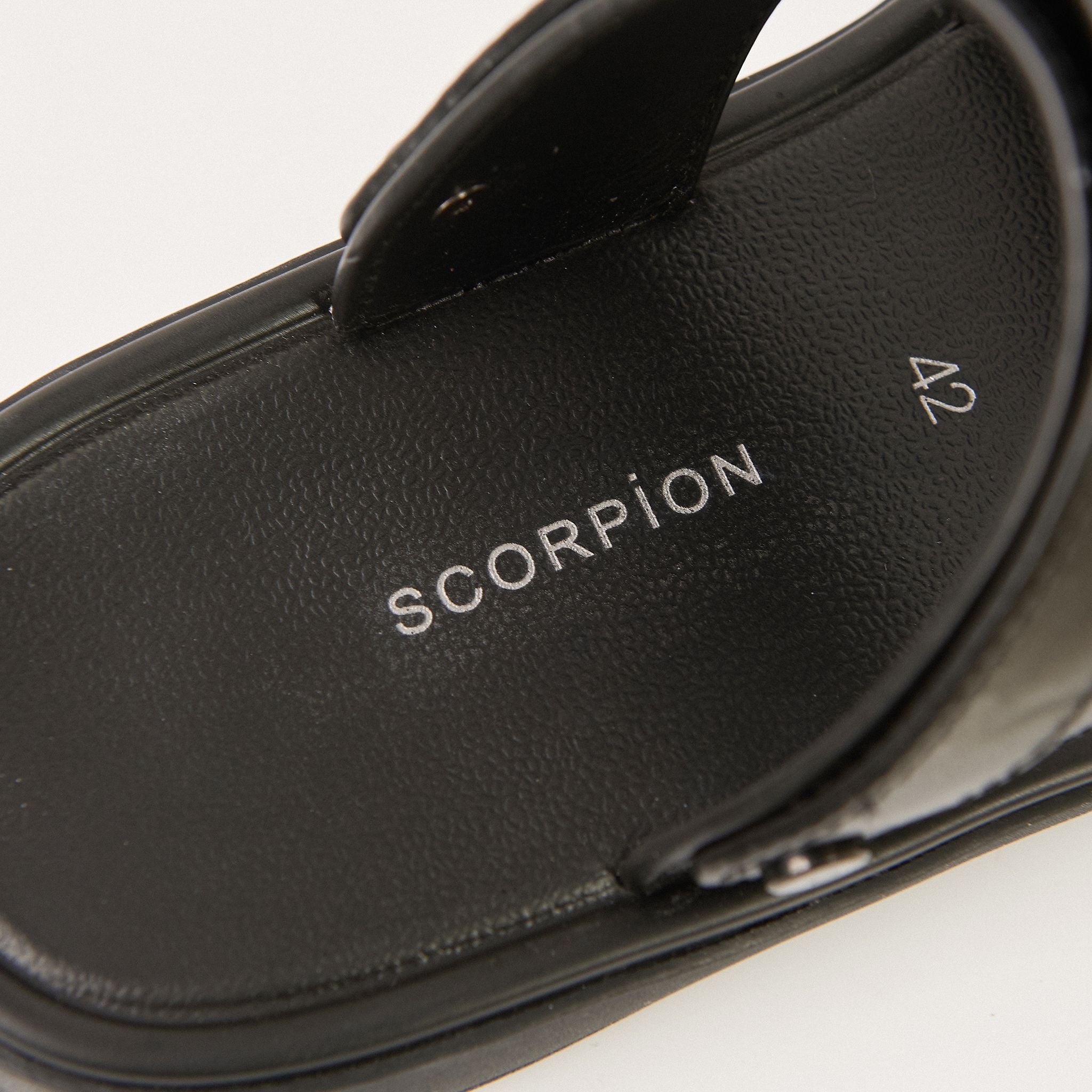  Sandal Da Nam Có Quai Trơn Đen 335.1 