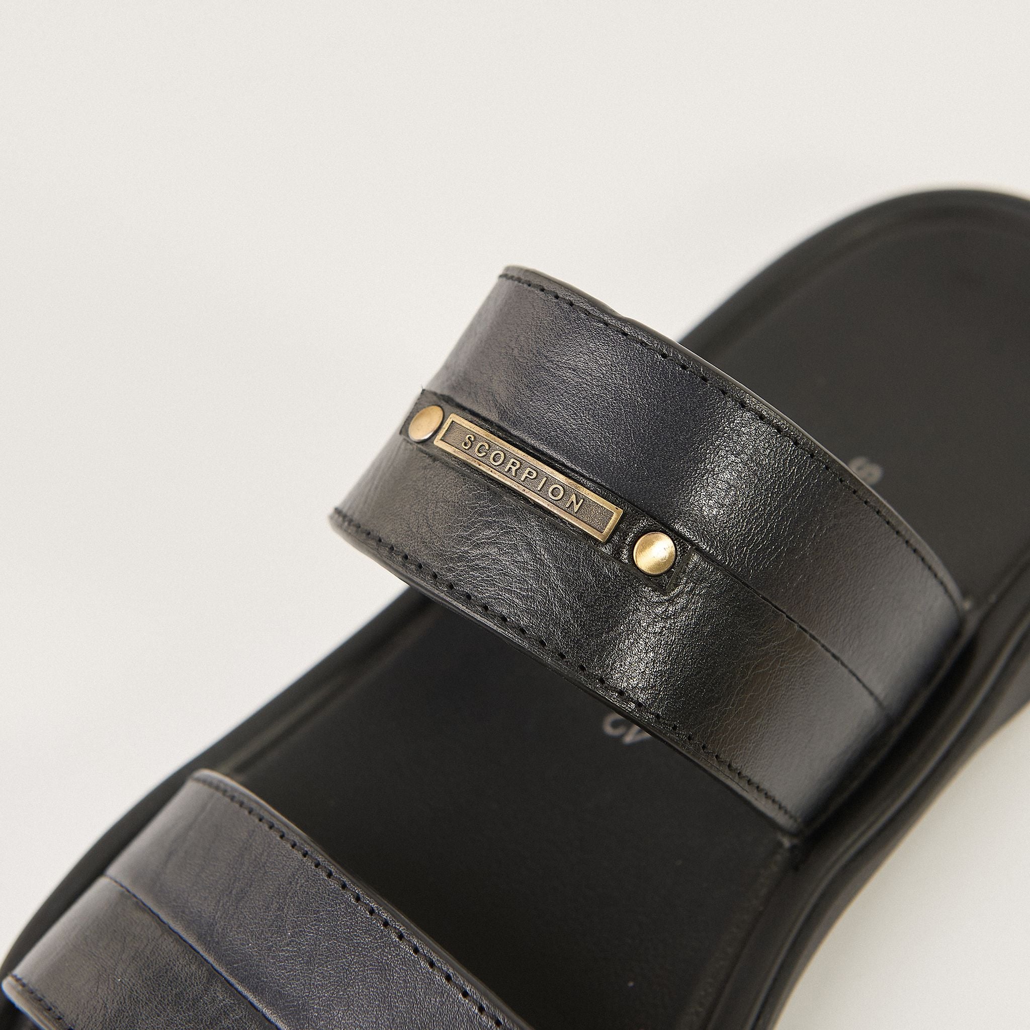  Sandal Da Nam Đen 335.8 