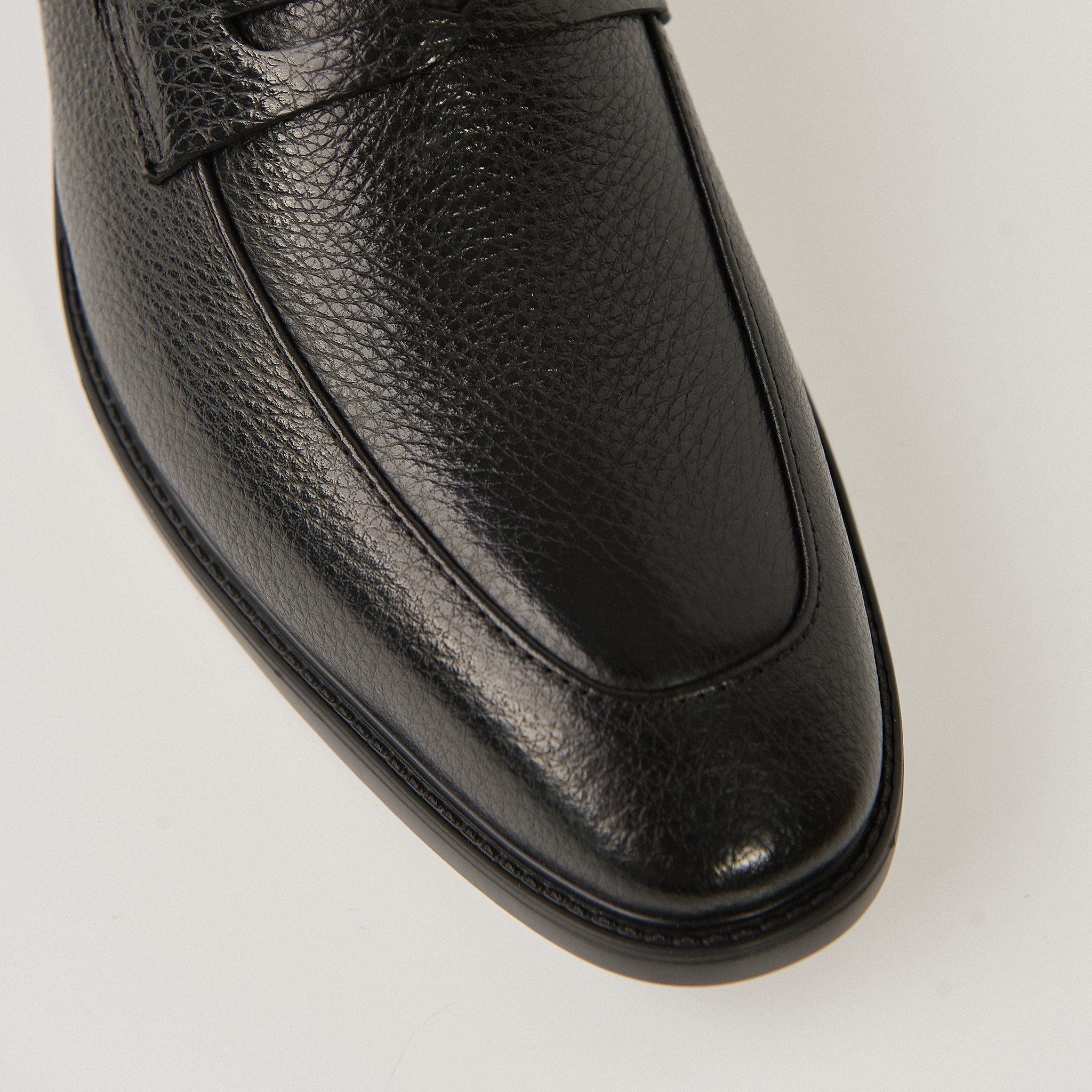  Giày Loafer Nam Trơn Đen 28MC.33 