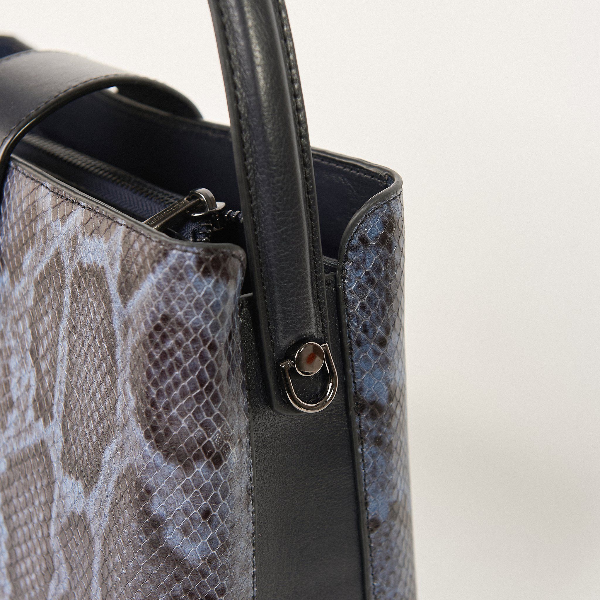  Túi Xách Nữ Da Vân Xanh 26X.46 