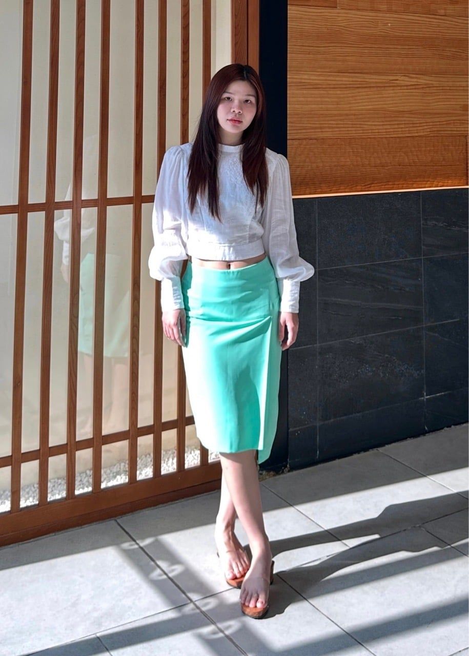  Váy xếp xẻ trước 