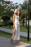  Áo Linen 2 dây Peplum 