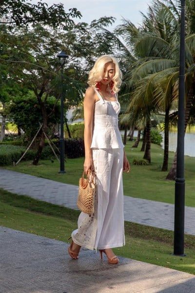  Áo Linen 2 dây Peplum 
