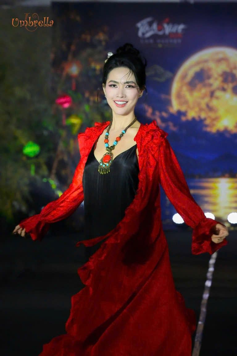  Áo tơ dài bèo nhún 