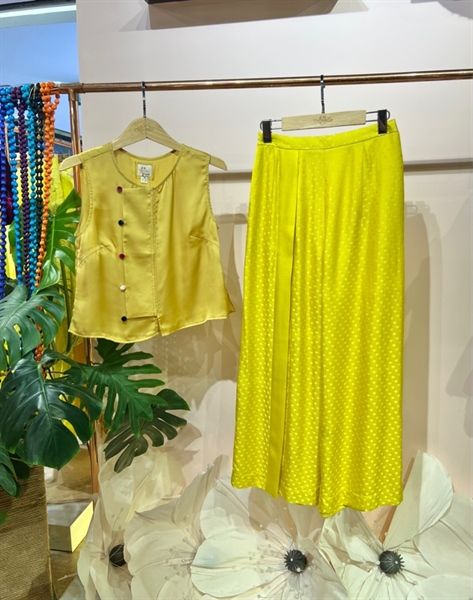  Áo lụa nút đắp 1 bên 